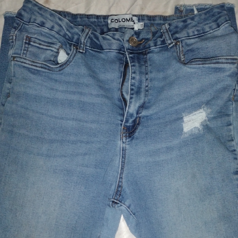 Colombia Refuge Denim Light Blue Distressed Jeans